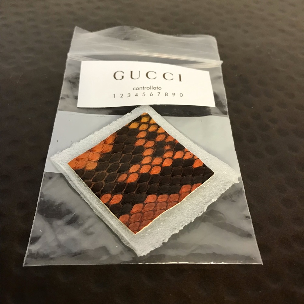 Authentic Gucci Snake Leather Purse - Picture 15 of 16